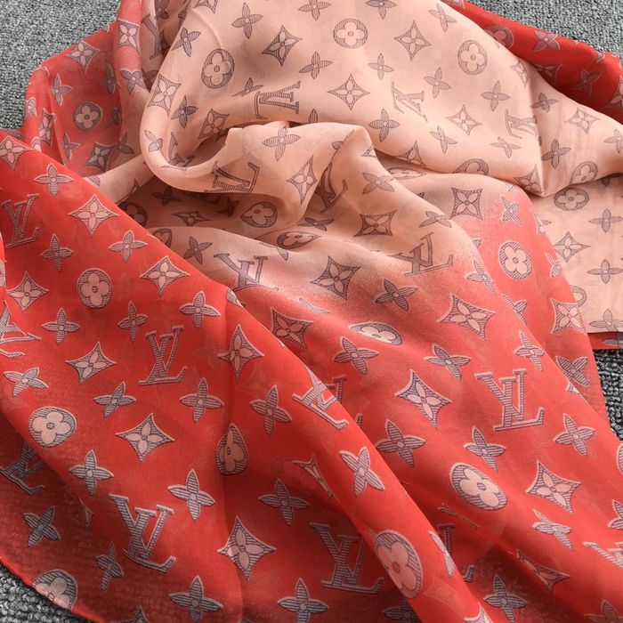 Louis Vuitton Scarf LVC00289