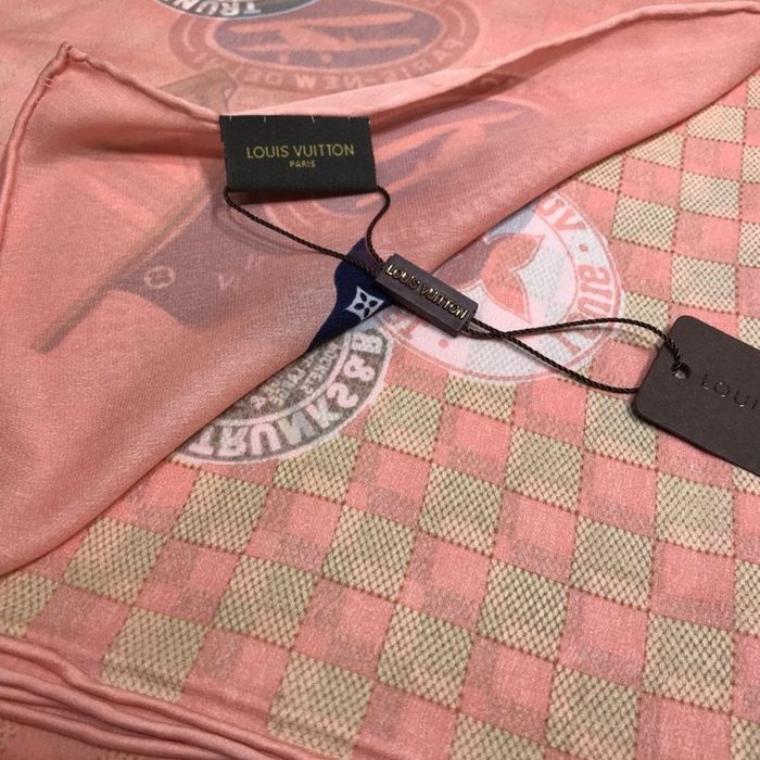 Louis Vuitton Scarf LVC00291