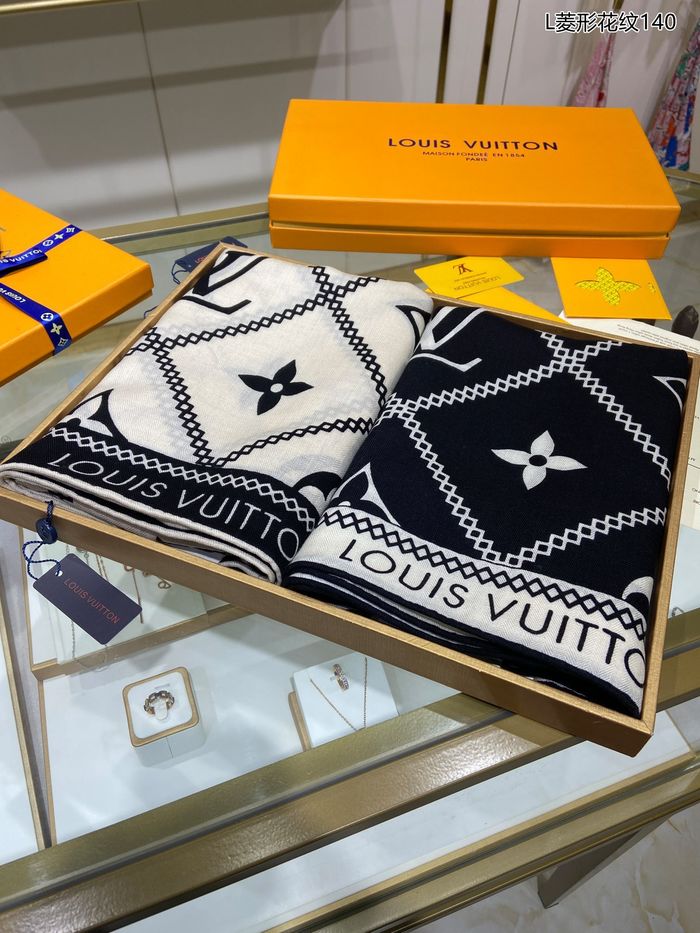 Louis Vuitton Scarf LVC00297