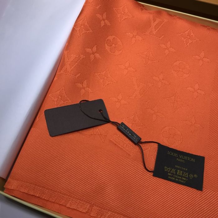 Louis Vuitton Scarf LVC00301