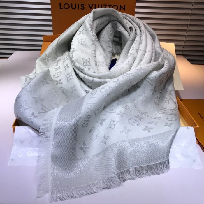 Louis Vuitton Scarf LVC00310