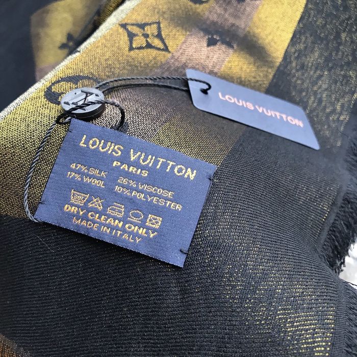 Louis Vuitton Scarf LVC00313