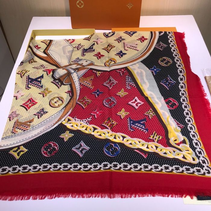 Louis Vuitton Scarf LVC00321