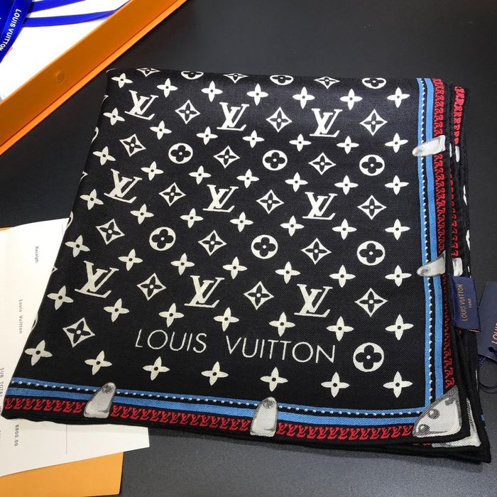 Louis Vuitton Scarf LVC00338