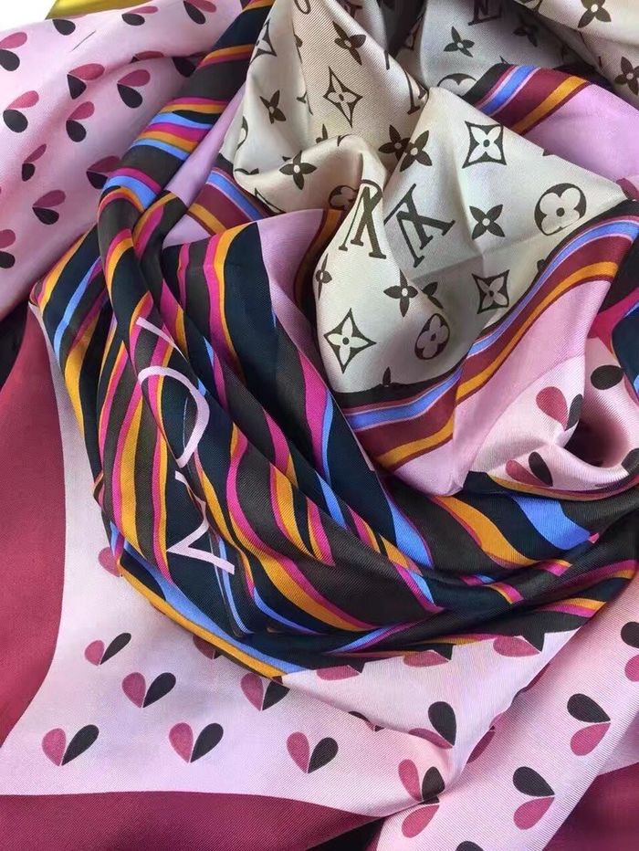 Louis Vuitton Scarf LVC00339