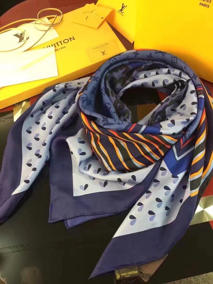 Louis Vuitton Scarf LVC00340