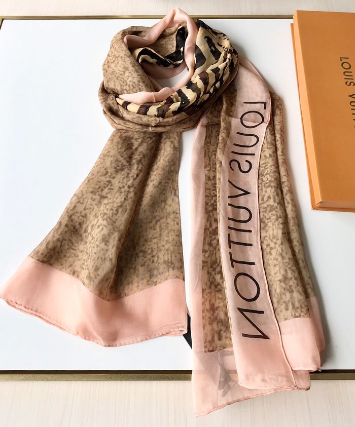 Louis Vuitton Scarf LVC00341