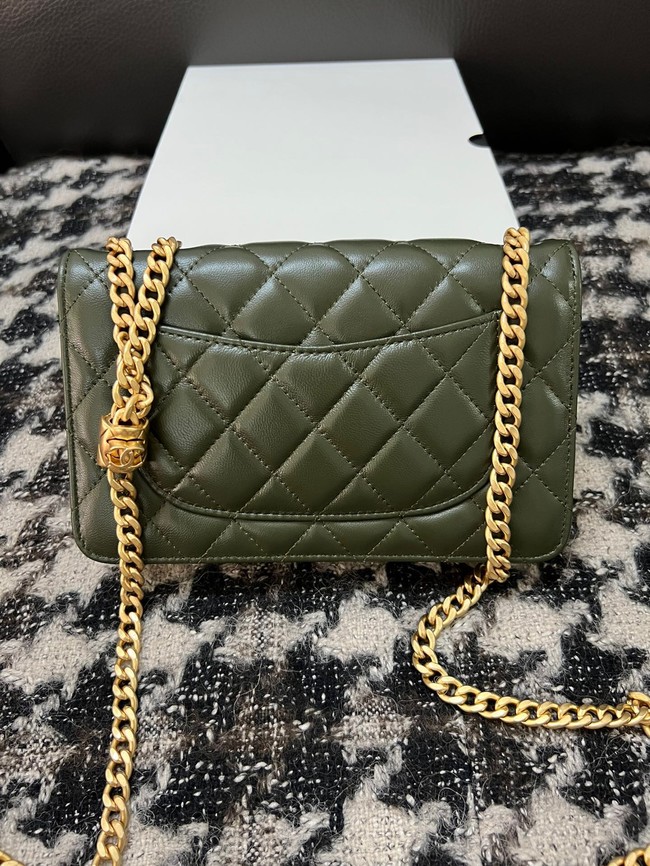 Chanel WALLET ON CHAIN Lambskin & Gold-Tone Metal AP3043 green