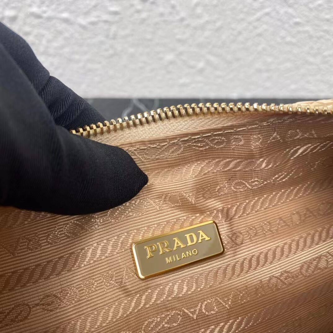 Prada Re-Edition 2005 raffia bag 1BH204 tan