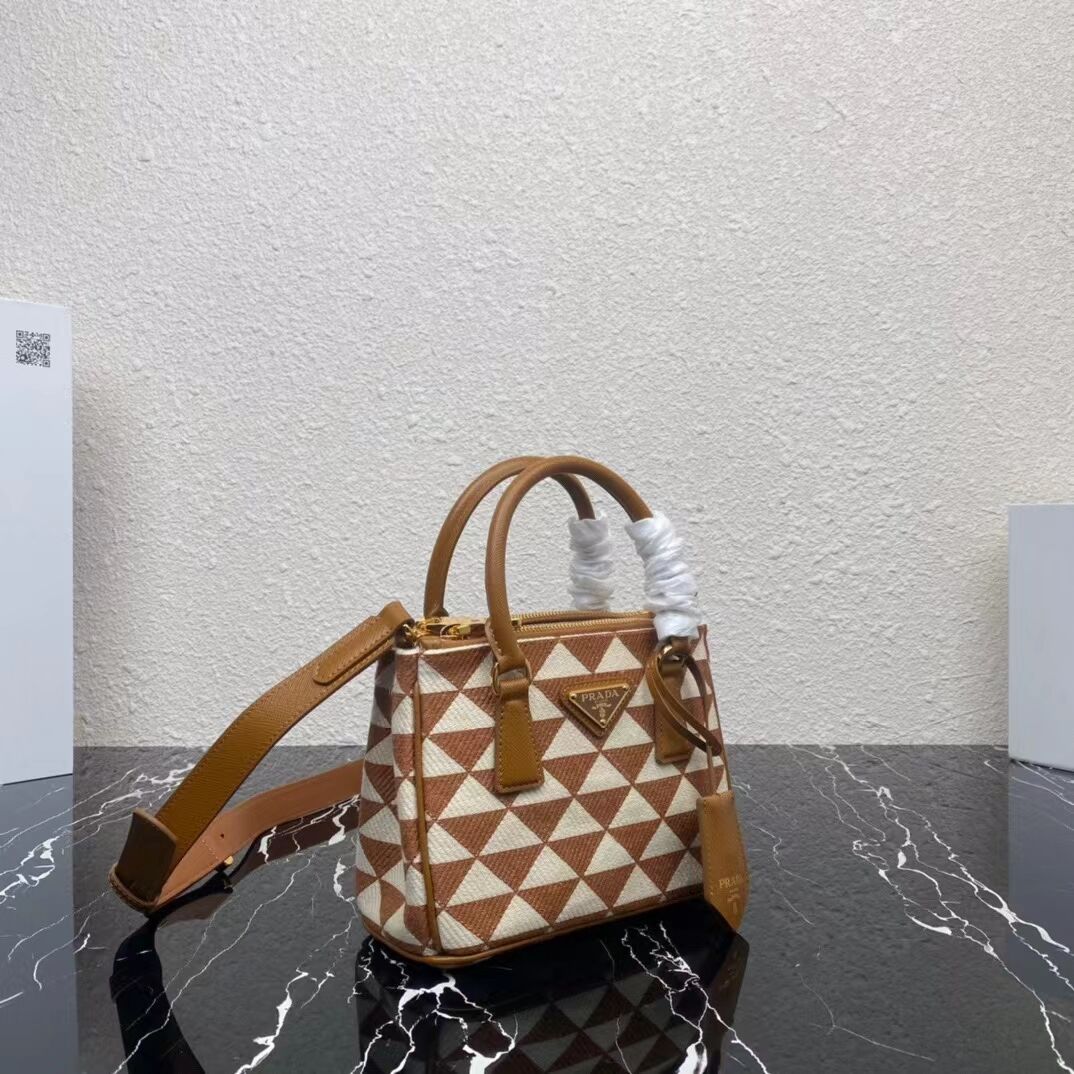 Prada leather tote bag 1BE660 white&brown