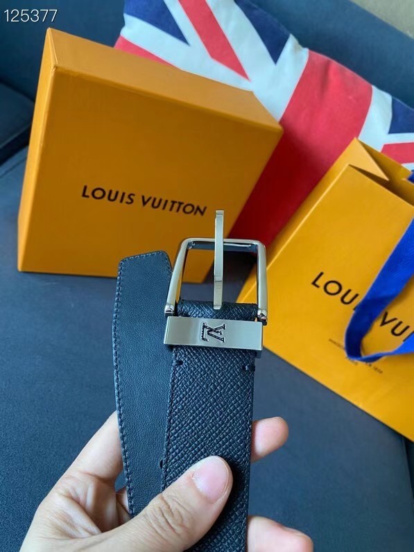 Louis Vuitton 40MM Leather Belt 7099-1