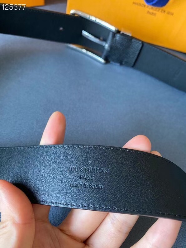 Louis Vuitton 40MM Leather Belt 7099-1