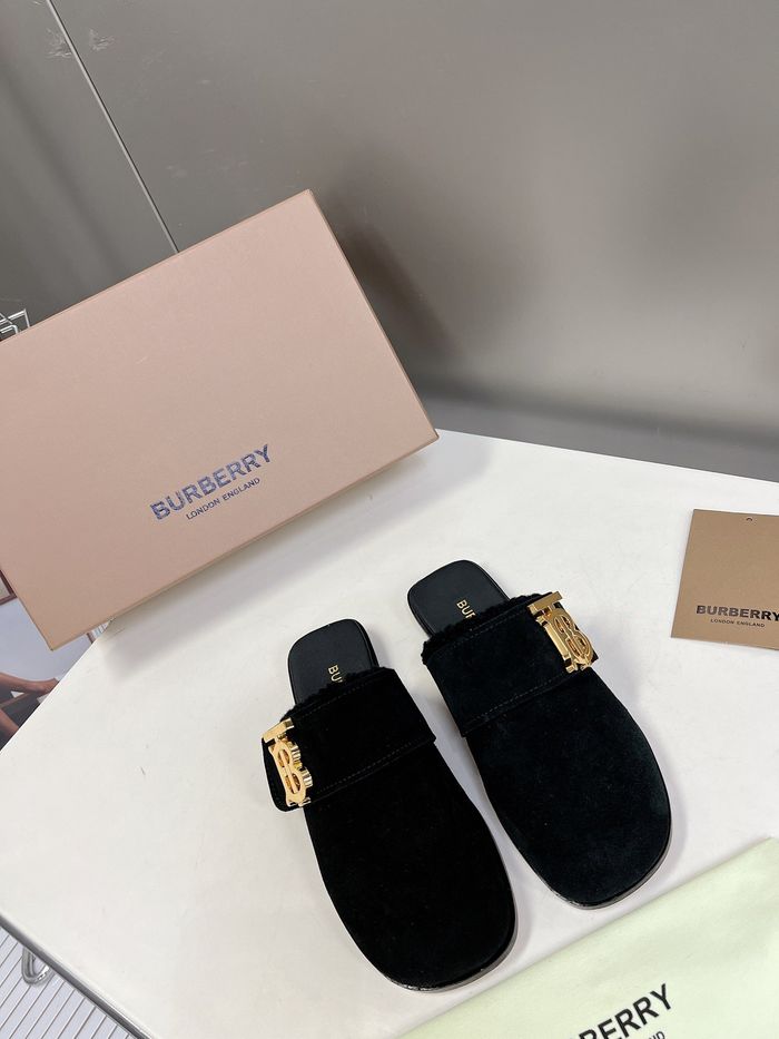 Burberry Shoes BBS00009