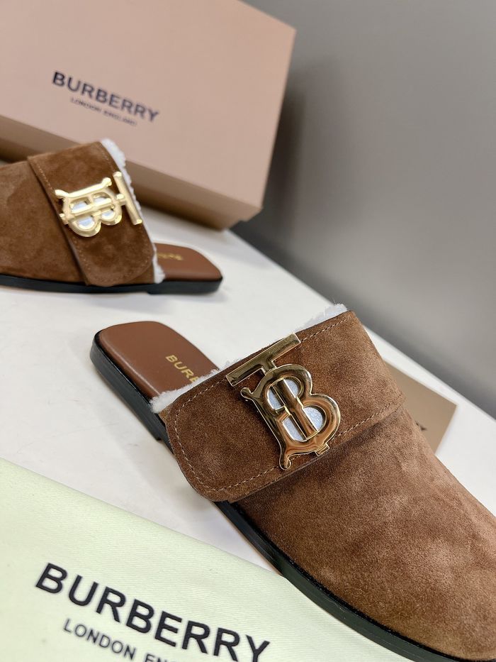 Burberry Shoes BBS00010