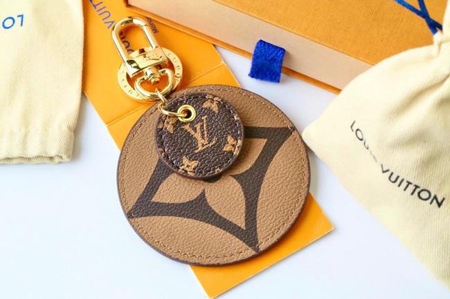 Louis Vuitton DRAGONNE KEY HOLDER CE9377