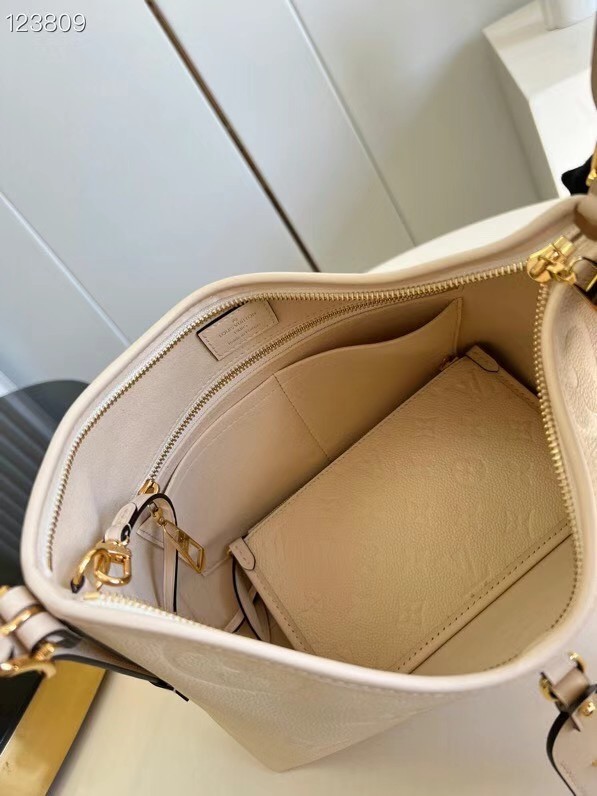 Louis Vuitton Empreinte Leather M46293 Beige