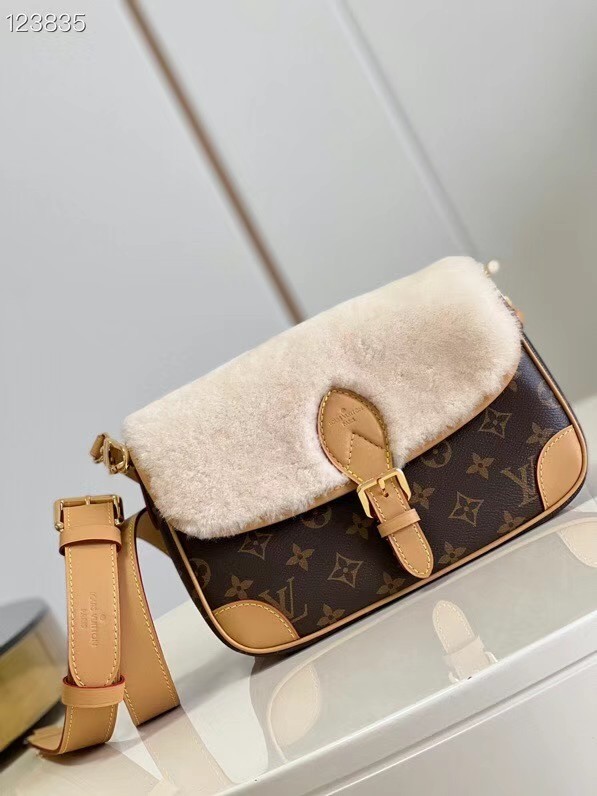 Louis Vuitton DIANE M46317