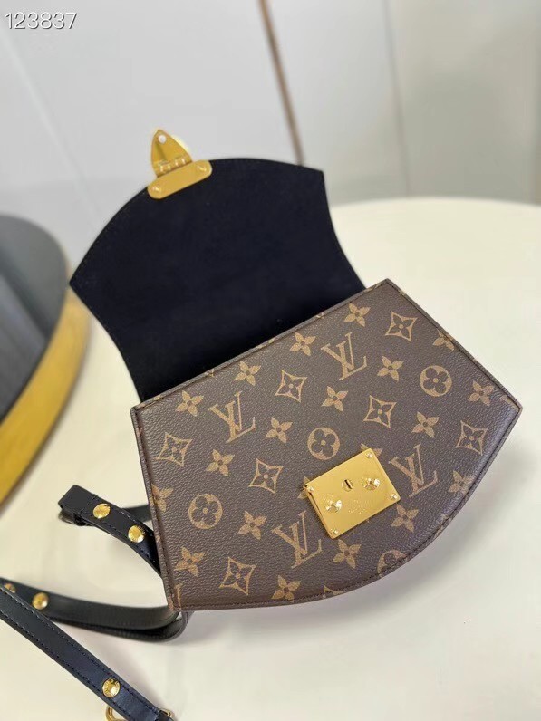 Louis vuitton Monogram Canvas M46548