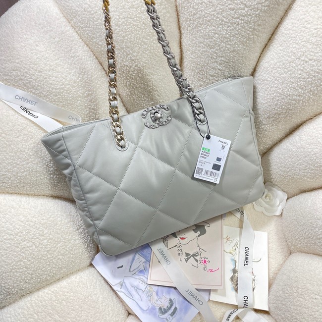 CHANEL 19 SHOPPING BAG 3660 light gray