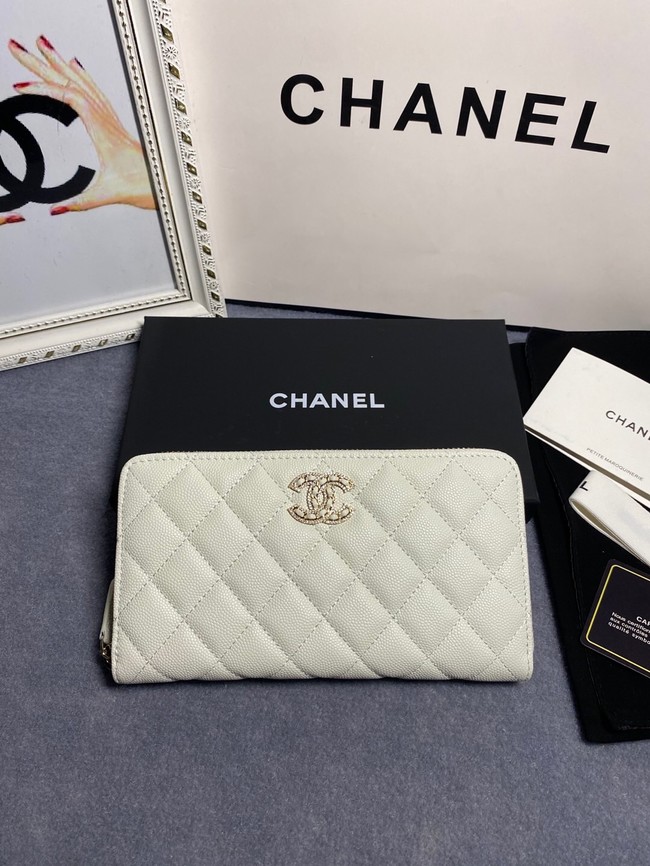 Chanel Calfskin Leather & Gold-Tone Metal AP2739 white