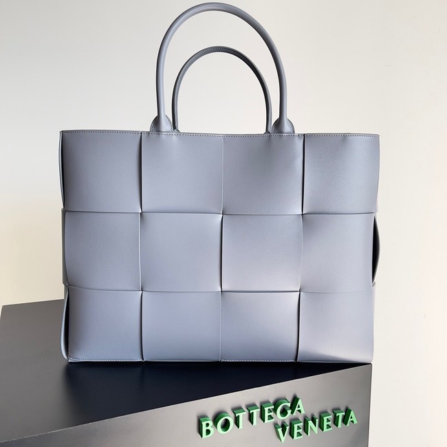 Bottega Veneta ARCO TOTE Large intrecciato grained leather tote bag 652868 gray