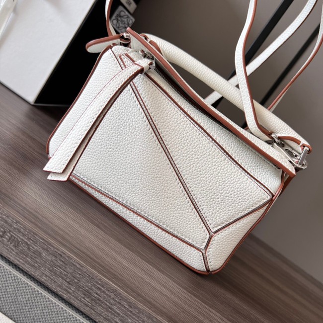 Loewe mini Puzzle Bag Original Leather 6124 cream