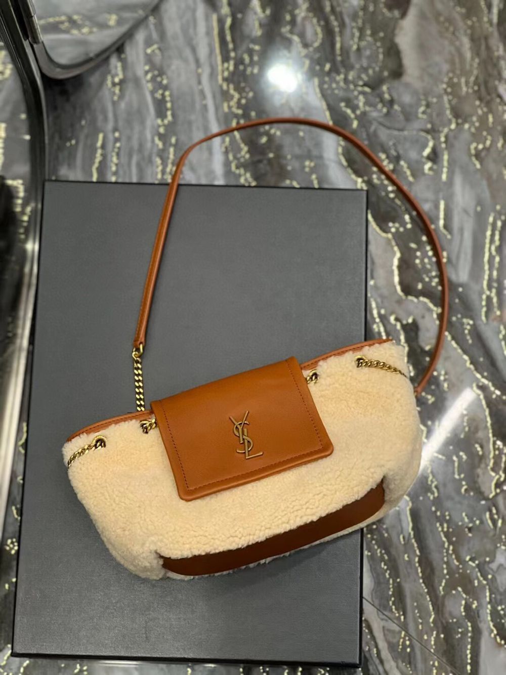 SAINT LAUREN LE MAILLON BUCKET BAG IN SUEDE Y667738 brown