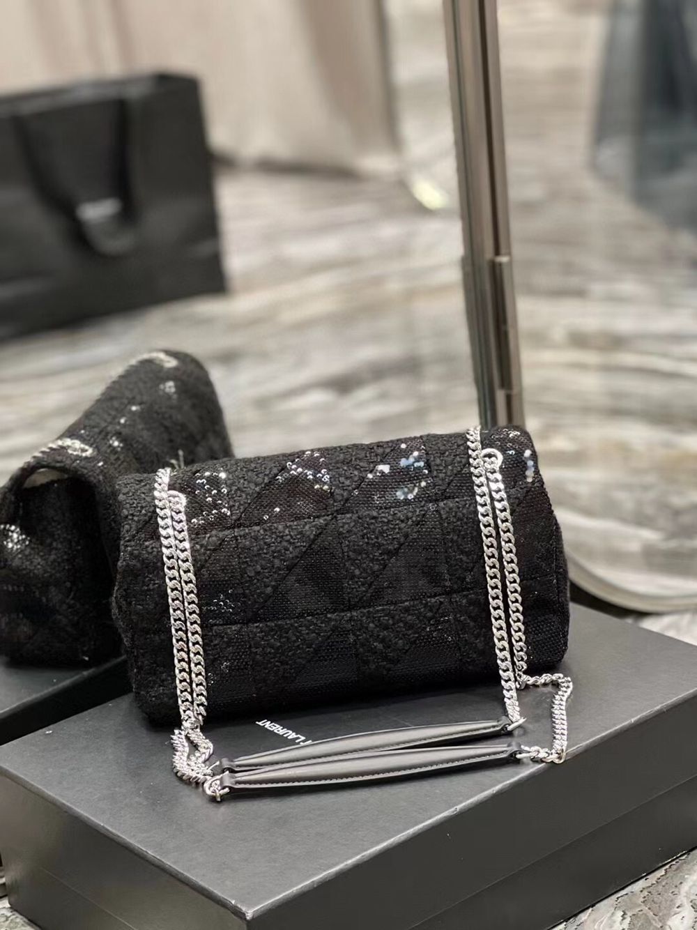 SAINT LAURENT JAMIE MEDIUM CHAIN BAG CARRE RIVE GAUCHE IN SEQUINS AND SEQUINED TWEED 515821 BLACK