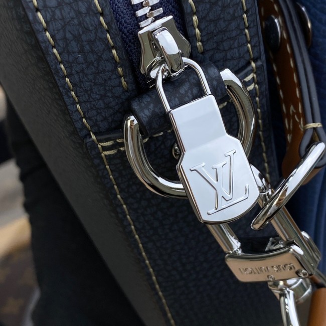 Louis Vuitton TRIO MESSENGER M21544