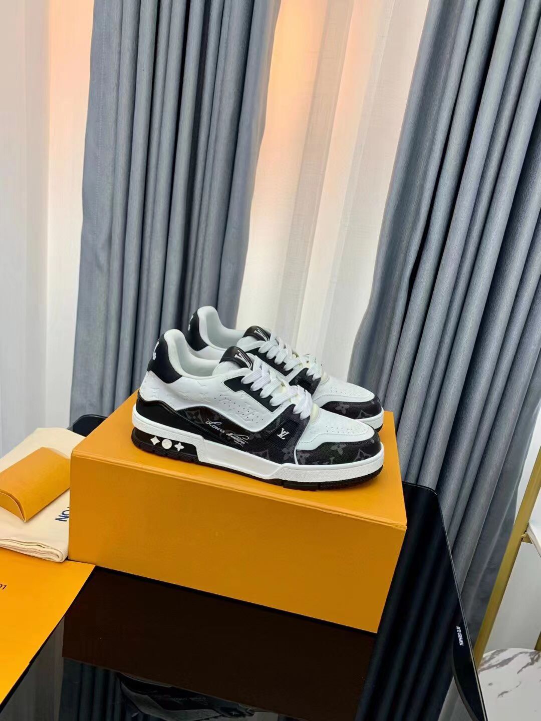 Louis Vuitton Sneaker LV Trainer Shoes 1AANEG