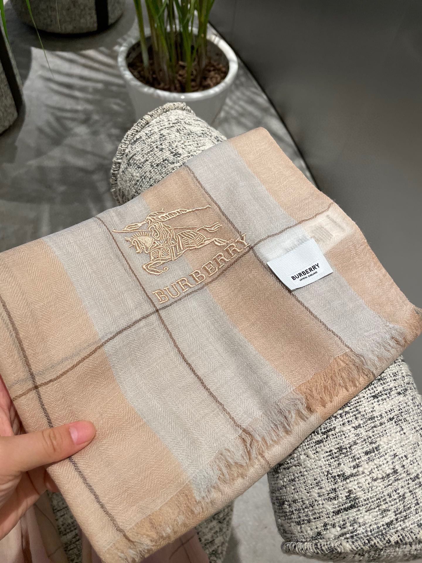 Burberry Wool Scarf BB6320 Beige