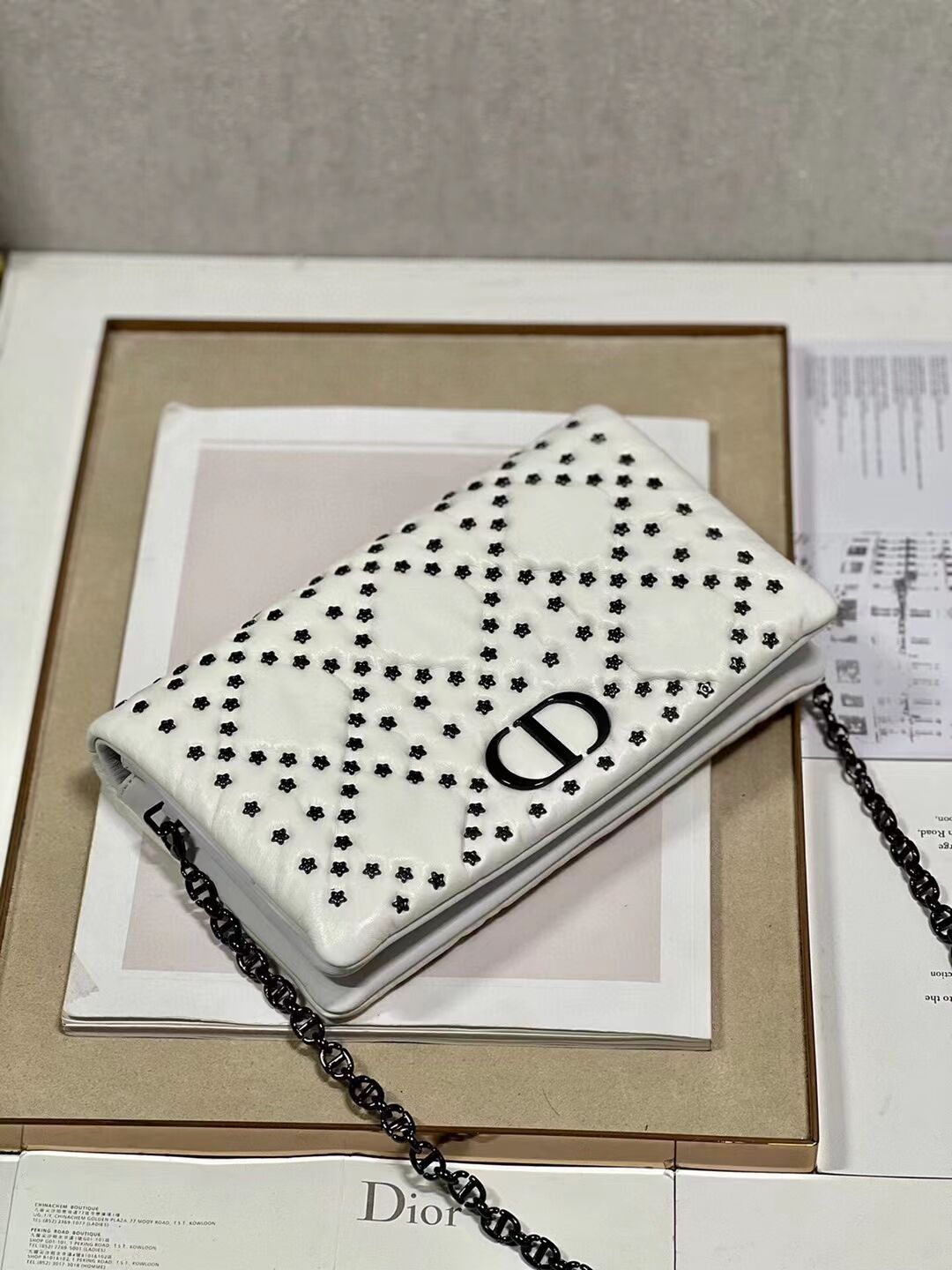 DIOR CARO MACROCANNAGE POUCH Macrocannage Calfskin with Star Motif S5135BN white