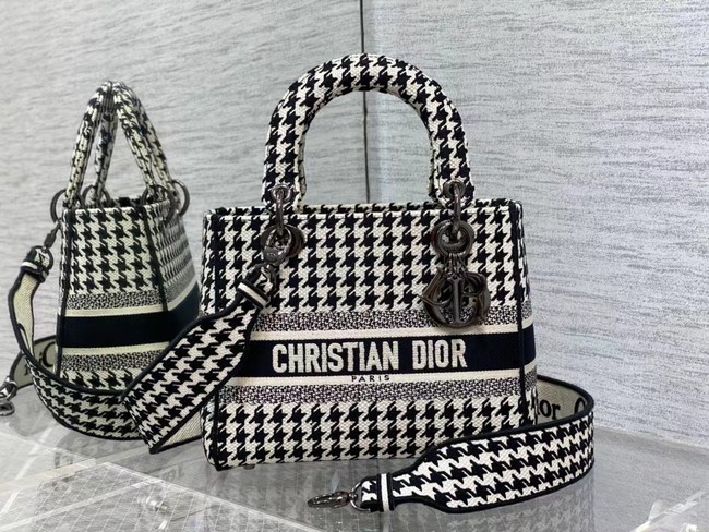 DIOR LADY D-LITE BAG Black and White Houndstooth Embroidery M0566BRE-4