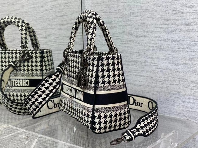 DIOR LADY D-LITE BAG Black and White Houndstooth Embroidery M0566BRE-4