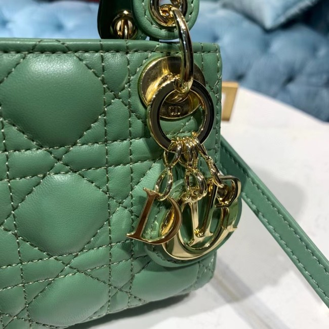 MICRO LADY DIOR BAG Scarlet Cannage Lambskin S0856O green