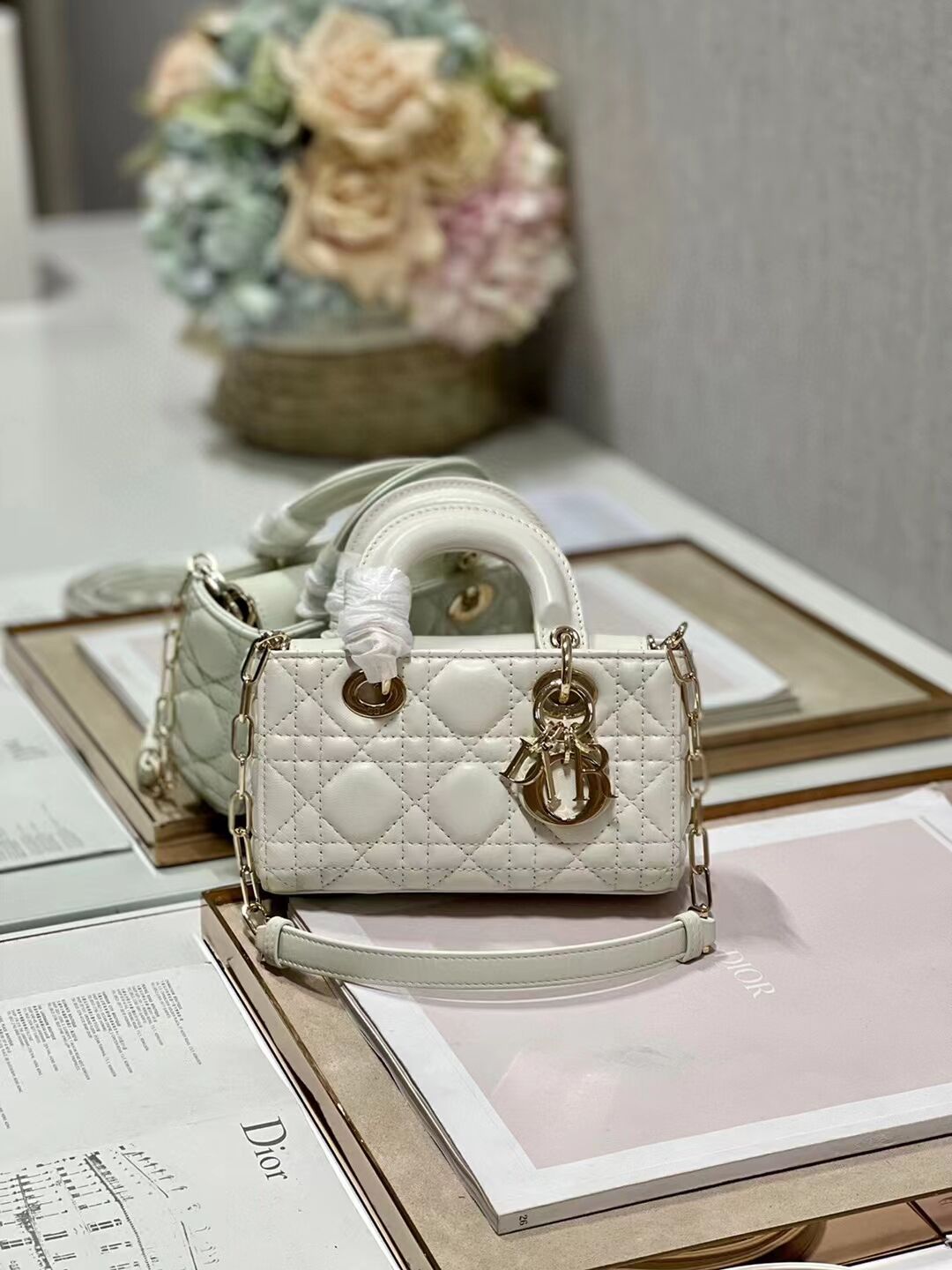 DIOR MICRO LADY D-JOY BAG Cannage Lambskin S0910 white