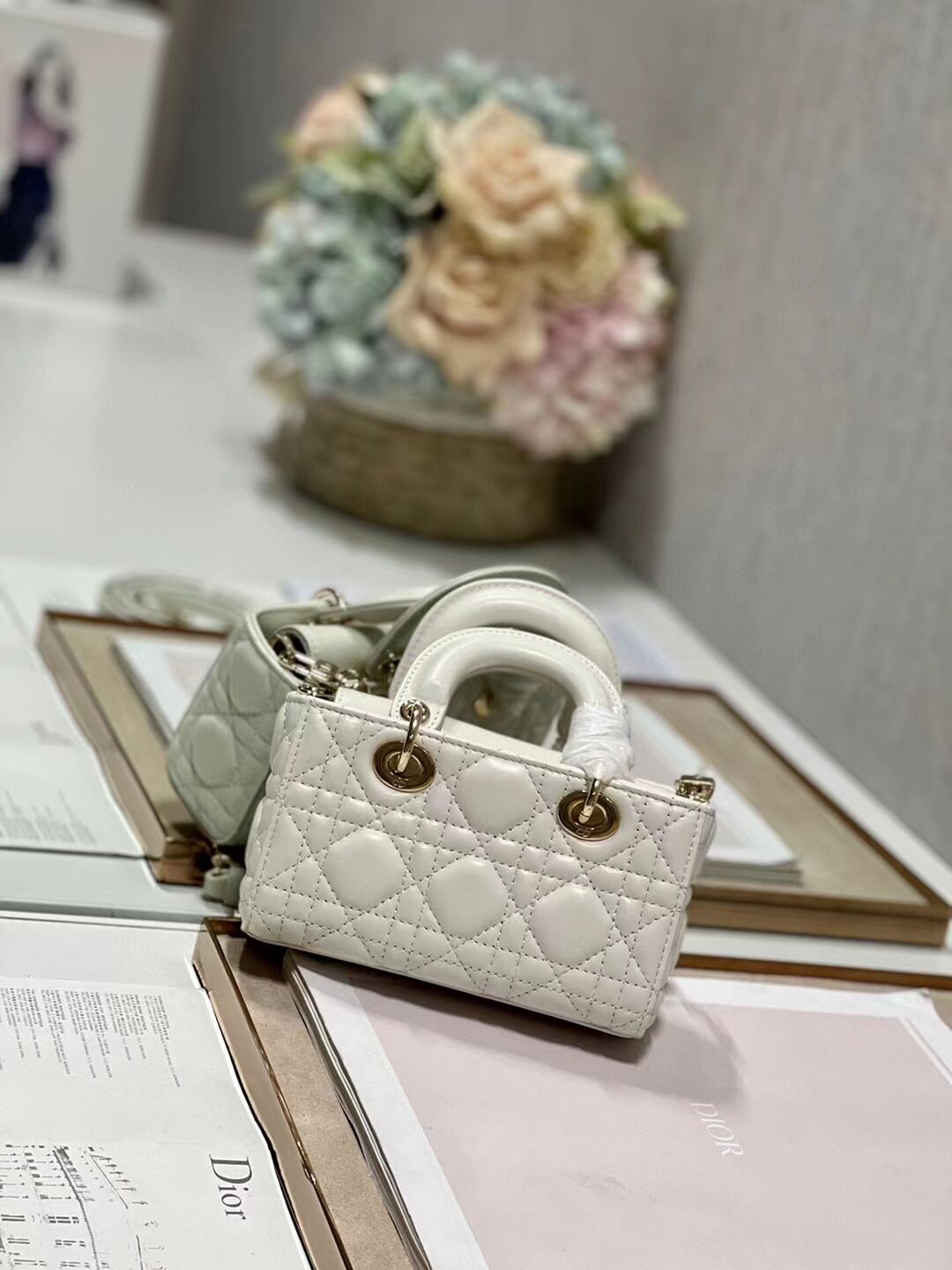 MINI DIOR LADY D-JOY BAG Cannage Lambskin M0540ONG white