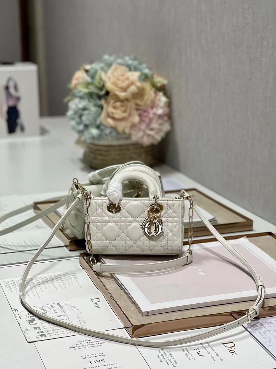 MINI DIOR LADY D-JOY BAG Cannage Lambskin M0540ONG white