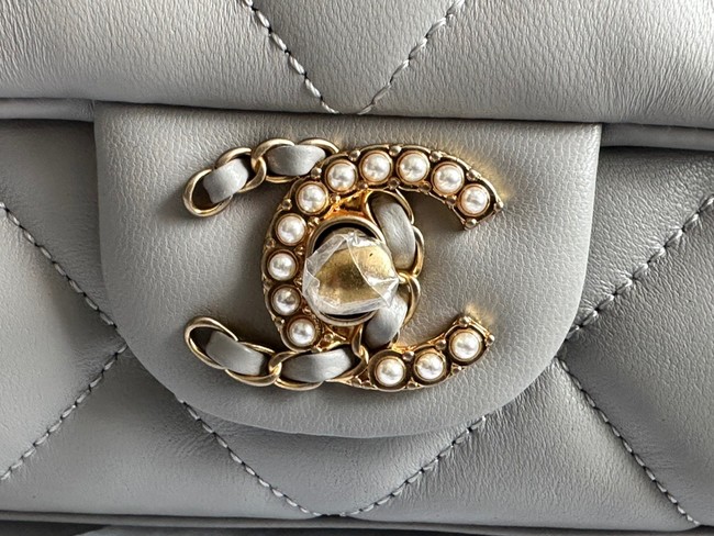 CHANEL FLAP BAG Lambskin & Gold-Tone Metal AS2563 light gray