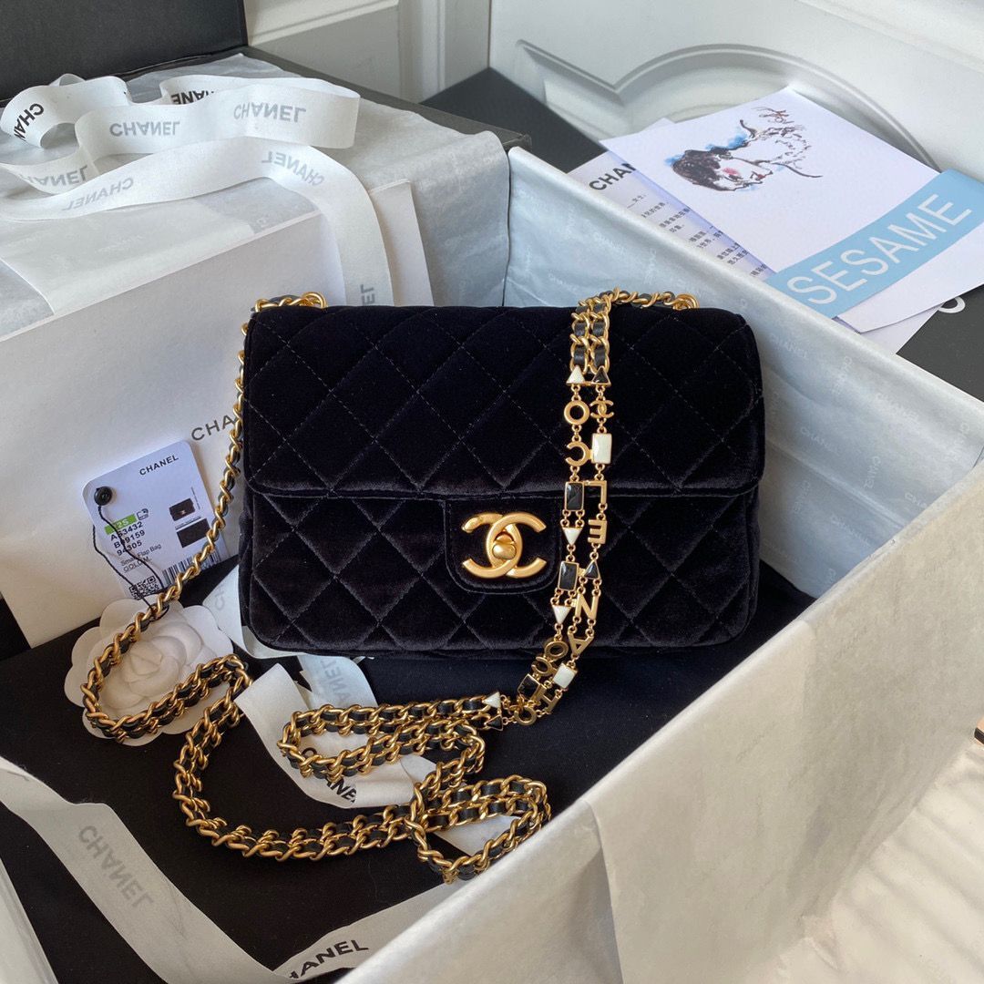 Chanel 22 FLAP BAG Velvet & Gold-Tone Metal AS3432 Black