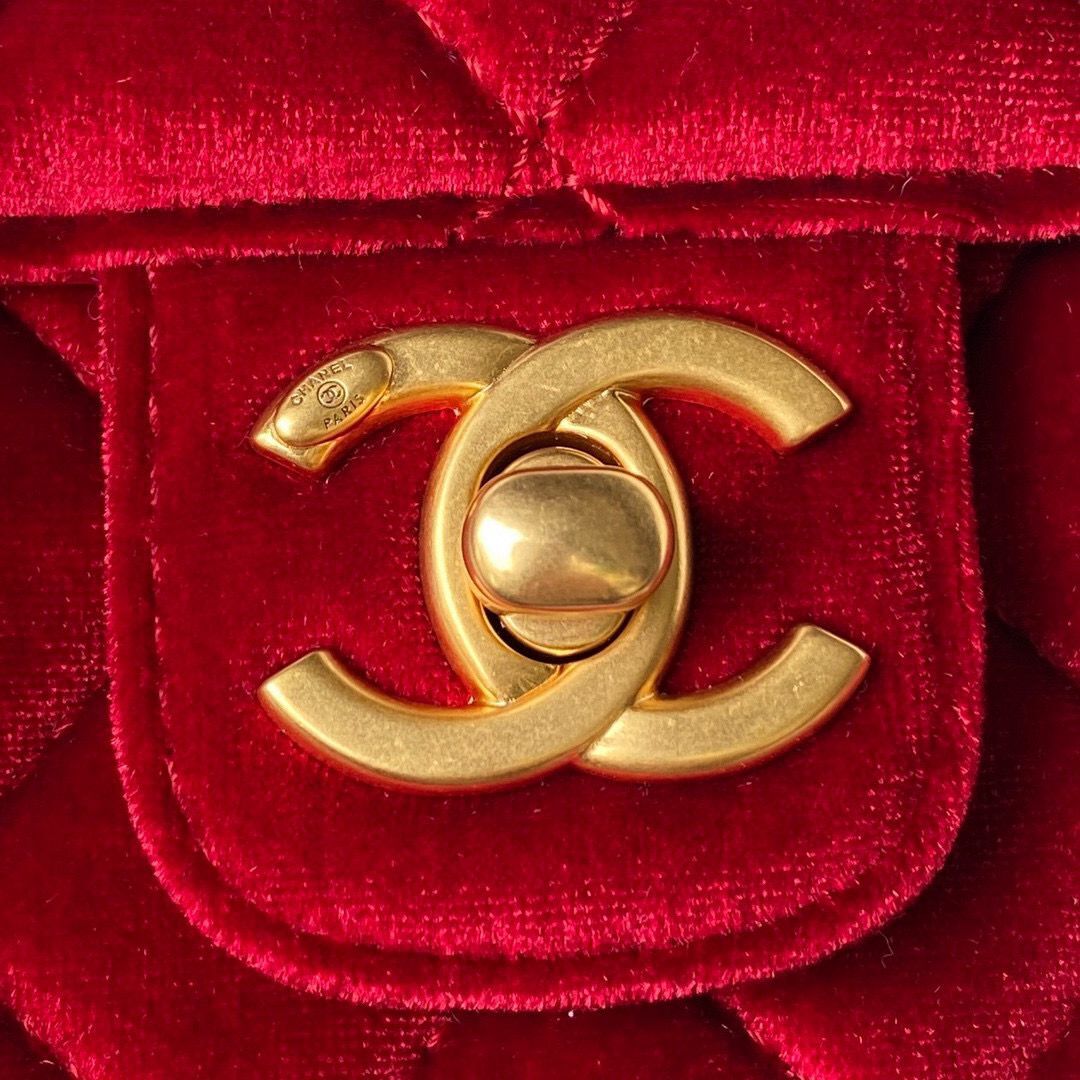 Chanel 22 MINI FLAP BAG Velvet & Gold-Tone Metal AS3442 Red