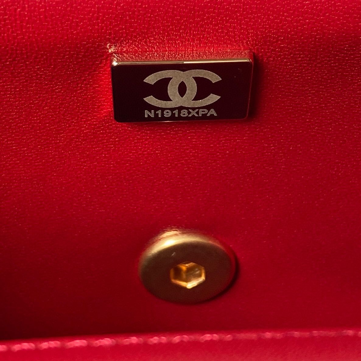 Chanel 22 MINI FLAP BAG Velvet & Gold-Tone Metal AS3442 Red