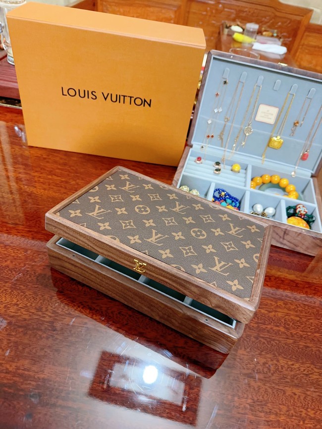 Louis Vuitton NICE JEWELRY CASE M44186