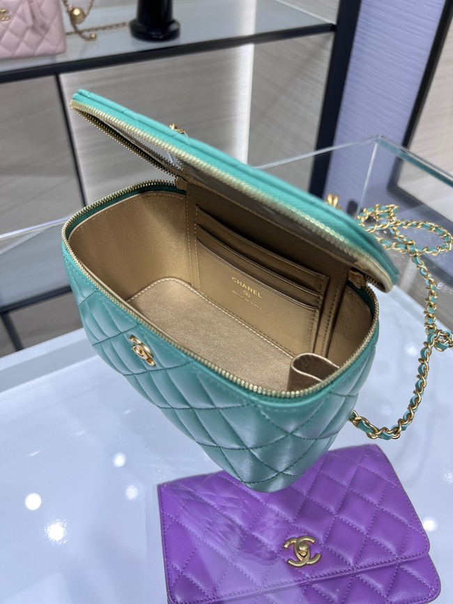 CHANEL VANITY WITH CHAIN 68106 green