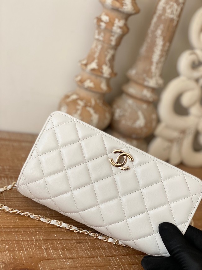 CHANEL WALLET ON CHAIN  AP1450 white