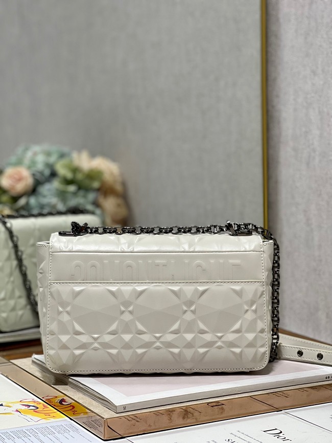 MEDIUM DIOR CARO BAG Cannage Calfskin with Diamond Motif M9242UW white&black