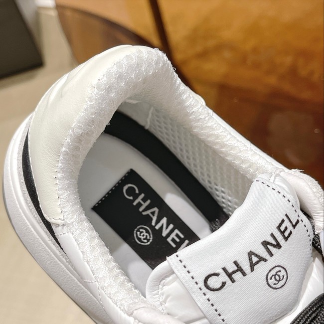 Chanel sneaker 91930-3