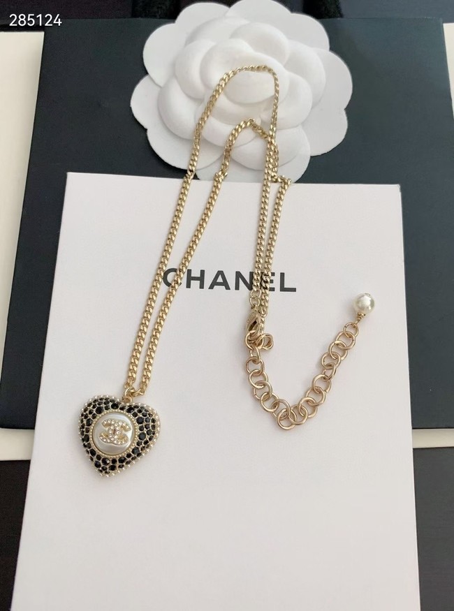 Chanel Necklace CE10255