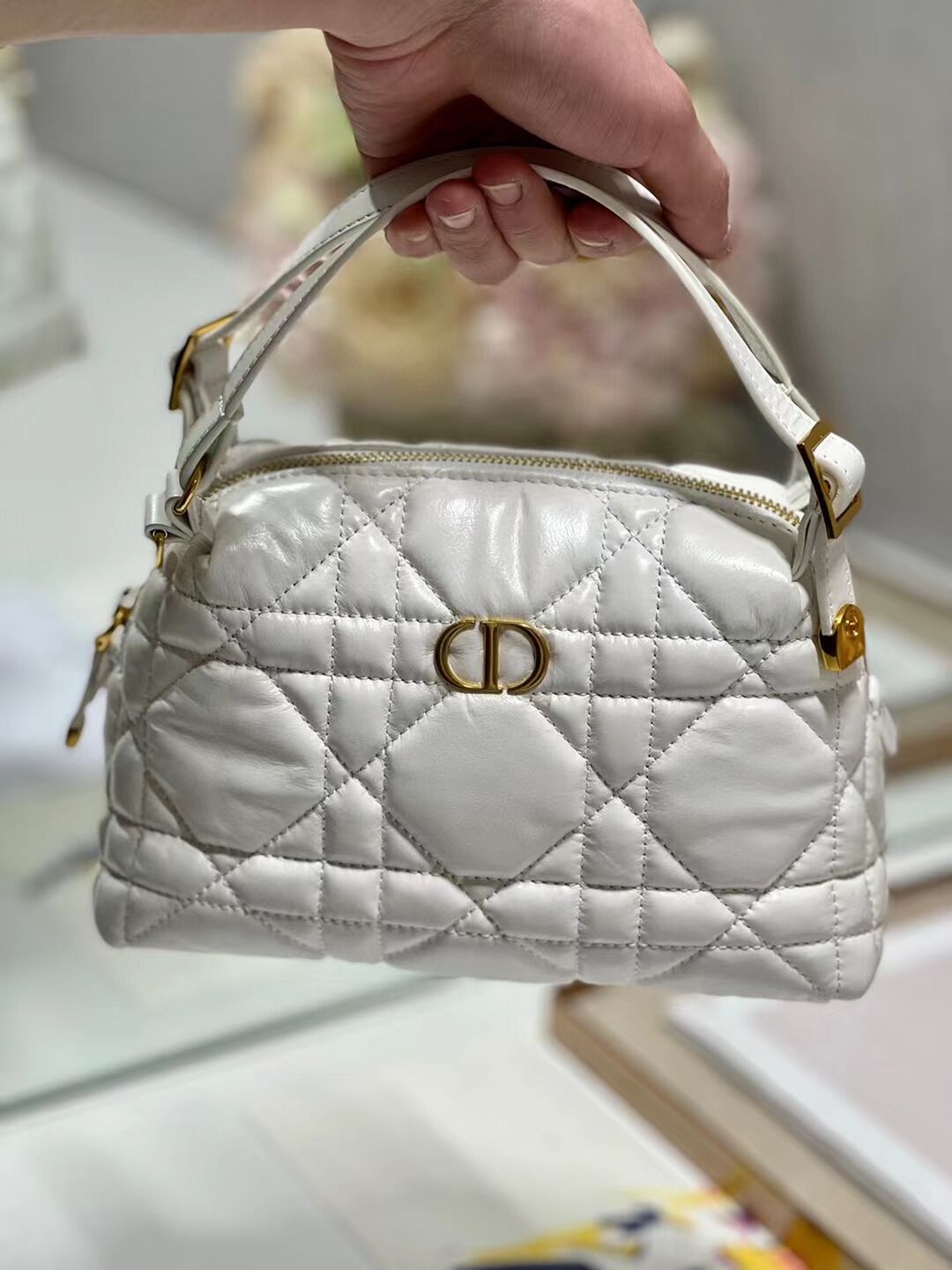 LADY DIOR TOP HANDLE SMALL BAG Latte Cannage Lambskin C0655 WHITE