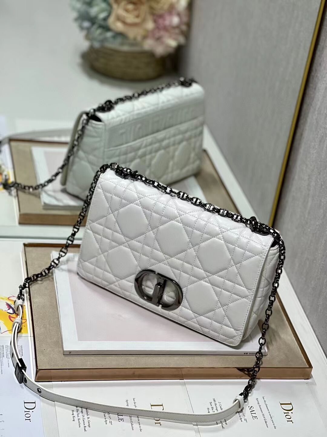 LARGE DIOR CARO BAG Supple Cannage Calfskin C3155 white&black